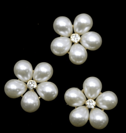 Aplique de metal flor pérola com strass (unidade)